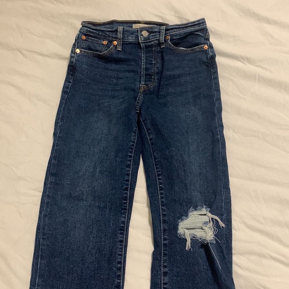 Levi’s wedgie straight jeans size 28